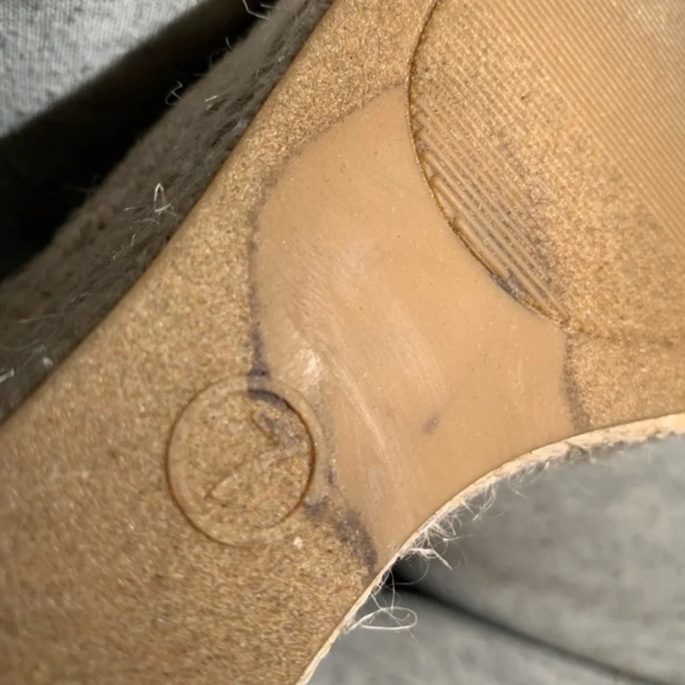 Universal Thread Tan Suede 4